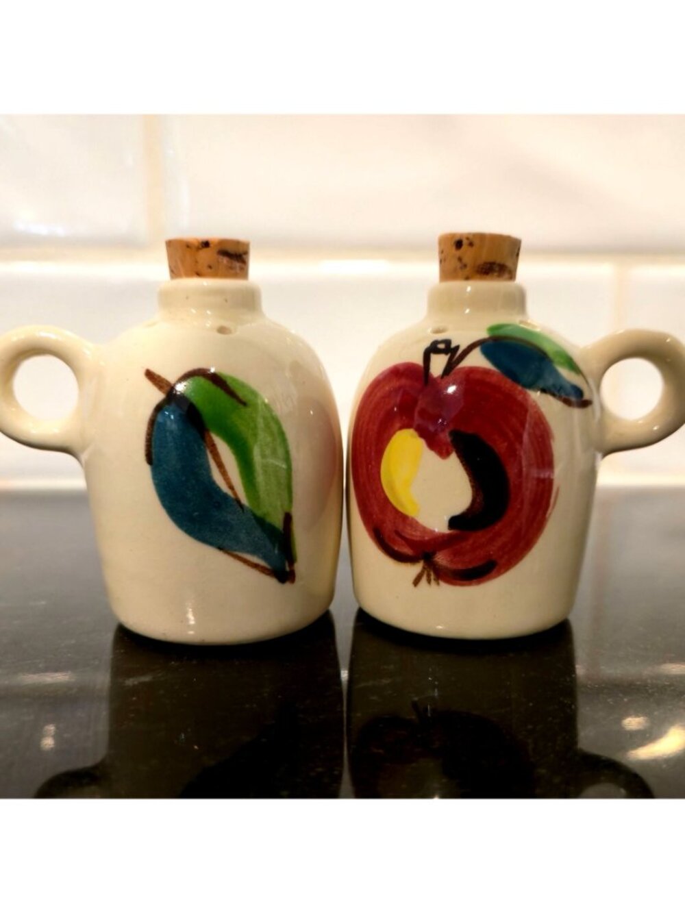 Vintage Apple Salt and Pepper Shakers Mini crocks pottery Hand Painted Jugs - Picture 2 of 8